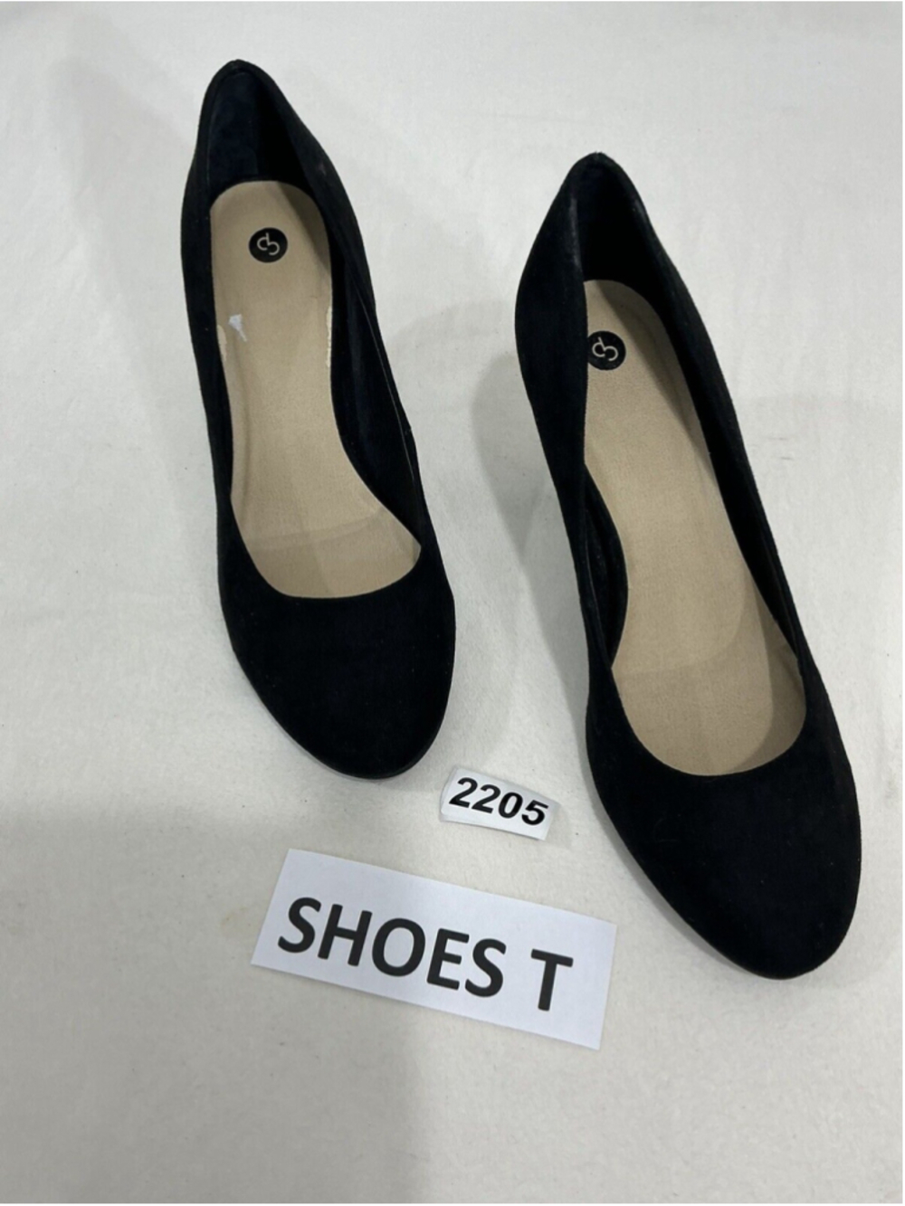 Womans Dress Barn Alicia Slip On Black Velvet Heel Pumps Size 9